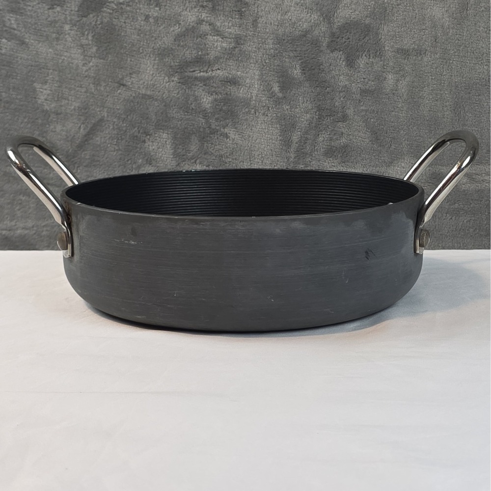 Circulon 2.5 Qt 9 Inch 2.4 L  Double Handle Pot No Lid